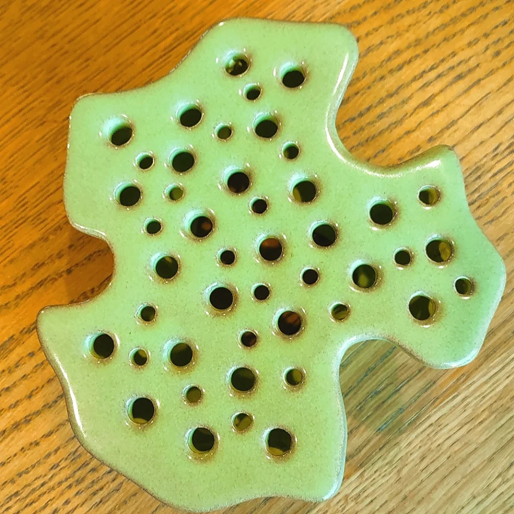 Ceramic Flower Frog Ikebana Coral Shamrock - Picture 5 of 7